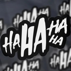 Resim 1 adet HAHAHA Su Geçirmez Sticker - Eğlenceli Siyah ve Beyaz Karikatür Tasarımı, Kolay Uygulanır, Çiziklere Dayanıklı, Tabletler, Motosikletler, Arabalar, Bisikletler ve Elektrikli Araçlar için İdeal, Motosiklet Stickeri | Karikatür Stickeri | Dayanıklı Dekorasyon, Sticker Dekor 