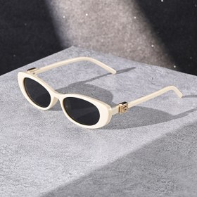 Resim Bir çift şık retro küçük oval gözlük, unisex, sokaklar için trend, her yüz şekli için uygun, şık ve çok yönlü, partiler, tatil hediyeleri ve rahat giyim için mükemmel, pil gerektirmez 