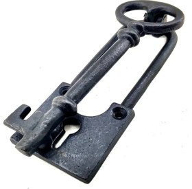 Resim Antika Tarz Dekoratif Pirinç Anahtar Kapı Tokmağı, Taktak - 170X60MM, Oksit 