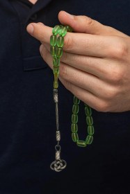 Resim 925 Ayar Gümüş Kazaz Püsküllü Kapsül Kesim Yeşil Ateş Kehribar Tesbih Gümüş 