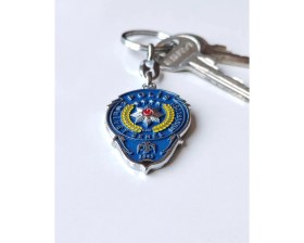 Resim Taklit Logolu Mavi Metal Manahtarlık 