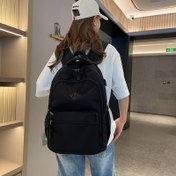 Resim 1 adet Büyük Kapasiteli Katlanabilir Siyah Sırt Çantası - Tablet Bölmesi ile Hafif, Ayarlanabilir Askı, Fermuar Kapanışı, Seyahat, İş ve Öğrenci Kullanımı için Rahat Tarz, Rahat Sırt Çantası | Ayarlanabilir Askılı Çanta | Hafif Çanta 