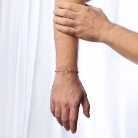Resim Gümüşten yapılmış Kırmızı Alfabe Şans Bilekliği - P / Erkekler 