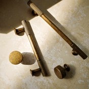 Resim 2 adet Vintage Bronz Çinko Alaşımlı Dolap Kulpları, Antik Çizgili Dekoratif, Yatak Odaları, Mutfaklar, Dolaplar ve Çekmeceler için 