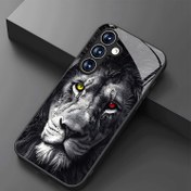 Resim Kırmızı ve sarı ikili renkli gözlerle lüks bir aslan tasarımı, Samsung Galaxy S25/S25 Plus/S25 Ultra/S24/S24 FE/S24 Plus/S24 Ultra/S23/S23+/S23 Ultra/S22 5G/S22+ 5G/S22 Ultra 5G/S20/S20+/S20 FE/S20 Ultra/A13/A13 5G/A14 5G/A16/A32/A32 5G/A33 5G/A34 5G/A52/A52 5G/A52S 5G/A53 5G/A54 5G/A71/A72/A73 5G için cam telefon kılıfı, yüksek kaliteli, minimalist ve şık 