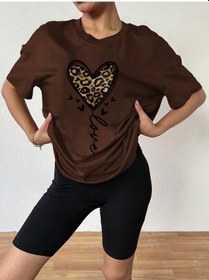 Resim Love Kalp Leopar T-shirt - Kahverengi Baskılı Oversize Bisiklet Yaka Kısa Kol Tişört Kahverengi 