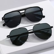 Resim Erkekler için Retro Metal Çift Köprü Moda Gözlükleri - Sokak Dansı, Motosiklet & Sporlar İçin Hafif Siyah Moda Gözlüğü | Dekoratif Lens, Aksesuar Gerekmez, Streetwear Aksesuarı, Şık Tasarım, Dayanıklı Çerçeve, Şehir Stili, Modern Vintage, Sağlam Yapı, Şık Gölgeler, Dans Tutkunları 