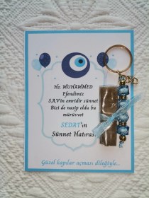 Resim 32 Adet Kişiye Özel Hz Muhammed S.a.v'in Emridir Yazılı Sünnet Hatırası Anahtarlık & Kına Hediyelik 