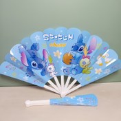Resim Disney Stitch Kadınlar için Katlanabilir Fan - Sevimli Waterhog Tasarımı Çiçek & Yıldız Desenleri, Ev, Okul, Plaj İçin Taşınabilir Yaz Seyahat Fanı - Disney Hayranları için 1 Adet/2 Adet Hediye 