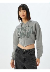 Resim Koton Crop Sweatshirt Kapüşonlu Fermuarlı Kolej Baskılı Korse Detaylı Şardonlu Gri 5wal10247ık Gri 