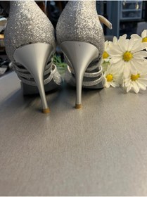 Resim bitangosu GÜMÜŞ SİMLİ 8,5 CM 13 PONT KAPALI TOPUK TANGO, DANS VE SALON AYAKKABISI EL EMEĞİ ÖZEL SERİ ÜRETİM 