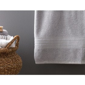 Resim Madame Coco Stripe Armürlü Banyo Havlusu 