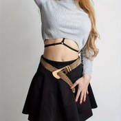 Resim Kadınlar için tasarlanmış şık bir el bileği - altın metal tokalı kemer, hem rahat hem de resmi kıyafetler ile uyumlu, iş, düğünler, randevular, plaj partileri ve tatil kıyafetleri için mükemmel. 