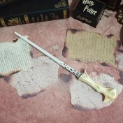Resim WB Harry Potter Asası, Hermione Dumbledore Malfoy Plastik Sihirli Değnek COS, Süper Popüler Harry Potter Büyücü Çubuğu 