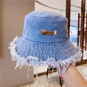 Resim Kadın Kot Kovboy Şapkası | Açık Mavi, Yırtık Kenarlı & Eskitme Detaylı | PET Malzeme | Makinede Yıkanabilir & Kuru Temizlemeye Uygun | Avcılık, Balıkçılık & Günlük Kullanım İçin Çok Yönlü, Balıkçı Şapkası 