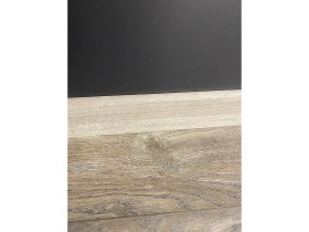 Resim Pasha Dekor 6 cm Kireçli Dişbudak Parke Süpürgelik 