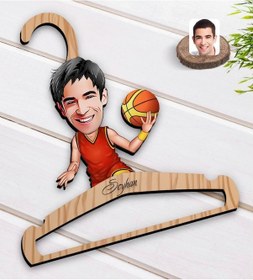 Resim Kişiye Özel Erkek Basketbolcu Karikatürlü Standart Boy Ahşap Elbi (551143887) 