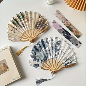 Resim Vintage Çiçekli Katlanabilir Yelpaze Püskül ile - Taşınabilir Çin Tarzı Dans Aksesuarı, 2 Stil (Çiçek ve Siyah Mürekkep Tasarımlar), Koruyucu Kılıf Dahil. Fotoğrafçılık, Dans, Hediyeler, Seyahat, Partiler ve Ev Dekoru için Mükemmel - Anneler Günü Hediyeleri ve İlkbahar/Yaz Partileri için İdeal 