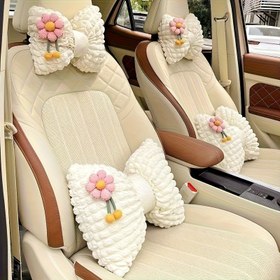 Resim Her Mevsime Uygun, Şık Araba İçi Kadın Seti - Sevimli Çiçekli Kafa Destekleri, Boyun Yastıkları ve Peluş Bel Destek Minderleri İçerir. 