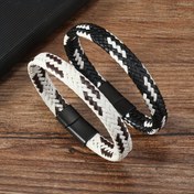 Resim Çiftler için manyetik tokalı eski tarz örgülü PU deri bilezikler - Cinsiyetler arası günlük giyim aksesuarı, Sevgililer Günü hediyesi ve tüm mevsimler için mükemmel 
