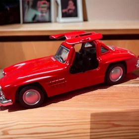 Resim Nostaljik Lezzetler Nostaljik Metal Çek Bırak Araba Kırmızı Kapılar Açılır ( 1/36 Ölçek ) Mod:1 