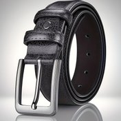 Resim Siyah ve Kahve Renklerinde Mevcut Yüksek Kaliteli Alaşım Pin Tokalı Bir Vintage Rahat Gerçek Deri Kemer, Ayarlanabilir Boyutlar Sunuyor, Çoğu Erkek Kıyafeti İçin Uygun. Deri Yüzeyi Pürüzsüz ve Çekici Bir Tasarım İçerir, Bakımı Kolay ve Teri Tutmayan, Konfor ve Dayanıklılık Sağlar. Yenilikçi ve Lüks Tasarımıyla, Resmi ve Rahat Pantolonlarla Birleştirilmesi İçin Mükemmel, İdeal Bir Hediye Olarak Görünür. 
