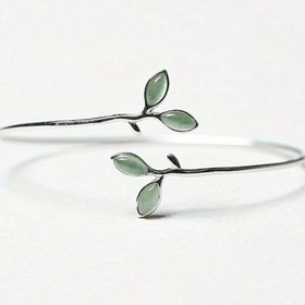 Resim Kadınlar için Bohem Yaprak Bileklik - Ayarlanabilir Nane Yeşili yaprağa benzer tasaram, Mermer Beyaz ve naneli yeşekimli taş çıkartmalı, İncecik Minimalist Çiçek Bașlıklı Şık Günlük ürüne uygun zincirsiz bant baĝlama, Şık Ýylboýu Kullanylyp Bilen Aksesuar (Kaplamasyz Tebigiy Finish) – Doglan gunlar üstünde sowgat berilmegine lahyat: Duzeli we resmi wagtlaryň azynda, Elegantly and classily Women's bracelet set 