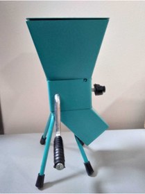 Resim KURCH Ceviz Fındık Kırma Makinesi El Çevirme Kollu Full Metal Gövde Ayaklı Kapaklı 