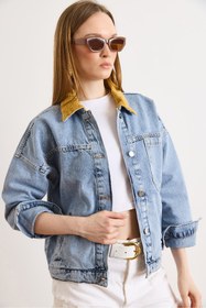 Resim Olalook Kadın Açık Mavi Kadife Yaka Detaylı 3 Cepli Denim Ceket CKT-19000511 