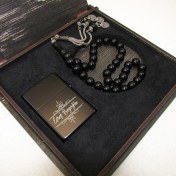 Resim Manidar Hediye Kişiye Özel Siyah Kehribar Tesbih & Zippo Çakmak Seti 