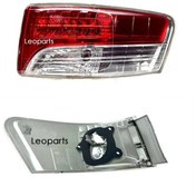 Resim Leoparts Toyota Avensis Stop Lambası Dış Sağ 2008-2012 81551-05250 
