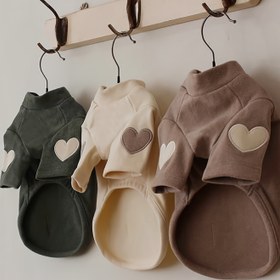 Resim 1 adet Kalp Desenli Rahat Polar Köpek Kazak, Polyester Kazak, Makinede Yıkanabilir, Küçük ve Orta Boy Irklar için, Tüm Mevsimlere Uygun, Evcil Hayvanlar için Sevgililer Günü Hediyesi ile 