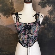 Resim Kadınlar için Vintage Çiçek Desenli Camisole Yelek - Ayarlanabilir Dantel Süslemeli & Siyah Kurdele Bağlamalı, Kısa Kolsuz Tasarım, Orta Esneklikte Makinede Yıkanabilir Kumaş Katmanlama veya Dış Giyim İçin, Her Mevsime Uygun Moda, Günlük Kıyafet, Retro Tarz, Nefes Alabilen Malzeme, Şık Üst, Boho Stili, Çok Yönlü Üst, Hafif Malzeme, Ön Bağılı Üst, Moda Severler 