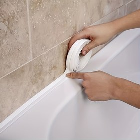 Resim Banyo ve mutfak için 5m uzunluğunda PVC yapışkan fuga bandı - 1 rulo su geçirmez küf önleyici sızdırmazlık bandı, lavabo kenarı ve küvet için küf dirençli mastik 