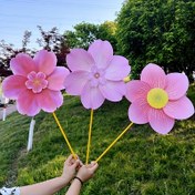 Resim Pembe Kiraz Çiçeği Rüzgar Değirmeni Oyuncak - Elde Taşınabilir Açık Hava Bahçe Dekorasyonu, Fotoğrafçılık Aksesuarı, Düğün Hediyesi, Polietilen Tereftalat, Karışık Renkler, Açık Hava Oyunları, Kiraz Çiçeği Teması, Açık Hava Bahçe Dekoru, Oda Dekoru İçin Mükemmel 