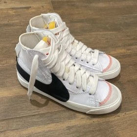 Resim Nike Blazer Mid ‘77 Jumbo | Unisex Sneaker | Retro Yüksek Bilekli Spor Ayakkabı 