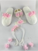 Resim Lohussa Pembe Inci Taşlı Çiçekli Lohusa Hamile Taç Terlik bandana bebek Patik Seti 