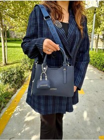Resim Just Polo Kadın Orijinal Just Polo Yeni Sezon 3 Bölmeli Yumuşak Deri Şık El Ve Omuz Çantası Shopper 22 X 18 Cm Lacivert 