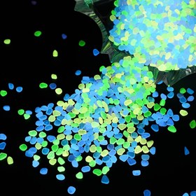 Resim Her çanta yaklaşık olarak 130 çakıl taş içerir ve açık hava dekorasyonu, bahçeler, çimler, avlular, akvaryumlar, patikalar, balık tankları ve yollar için uygundur. Akvaryumlara, yollara, düğün süslemelerine ve DIY süslemelere uygun 