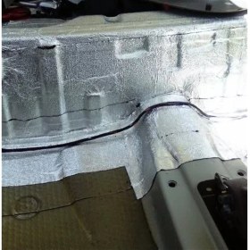 Resim Yeshills Ses Yalıtım Şiltesi Folyolu 9 mm Kendinden Yapışkanlı 120x100 Cm 