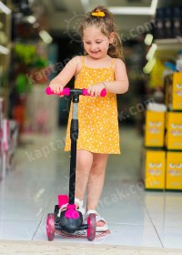 Resim Beren Işıklı Scooter Ayarlanabilir Direksiyon Max 50 Kg 