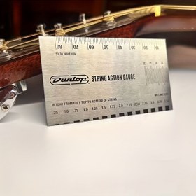 Resim Dunlop Gitar Dize Eylem Ölçü Cetveli - Paslanmaz Çelik, 31.75cm Uzunluk, 1.27cm Genişlik, 1.27cm Kalınlık, Metrik ve İmperial Ölçümlerle, Dize Yüksekliğini Ayarlamak İçin İdeal, Gitar Dize Ölçüsü, Hassas Ölçüm Aracı, Metalik Kaplama, Dayanıklı İnşaat 