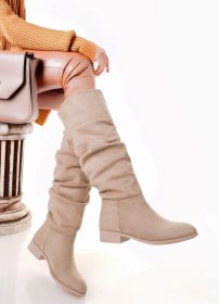 Resim Winda Bej Süet Körüklü Çizme Göründüğü Gibi 