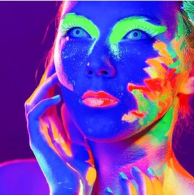 Resim Genel Markalar VIP GLOW IN THE DARK UNDER UV LİGHT 6 ADET GLOW NEON FOSFOR BOYA UV MOR IŞIKTA PARLAYAN VÜCUT BOYASI 
