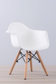 Resim Iconic Kids Sandalye – Renkli Modern Çocuk Sandalyesi - Beyaz / Kollu 