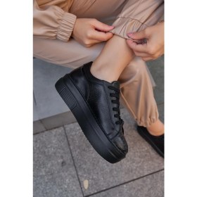Resim Nilufarr Russi Siyah Deri Kadın Sneaker 