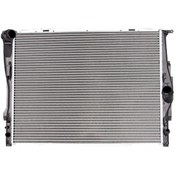 Resim Bmw E84 E90 E92 Su Radyatörü Otm 17117562079 