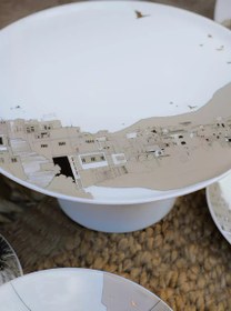 Resim Naseem Porselen Kek Standı, 22 Ayar Altın Detaylı - Beyaz 