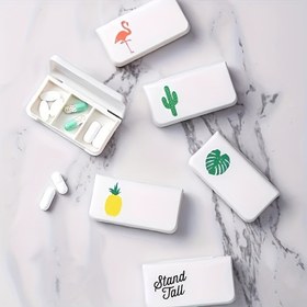 Resim 1 Adet Taşınabilir 3 Bölmeli Hap Organizatör Kutusu - Kapaklı, Seyahat ve Ofis İçin Kompakt İlaç Saklama Kutusu, Renkli Flamingo, Kaktüs & Ananas Desenli Dayanıklı Plastik Tasarım, Kolay Hap Tanımlama, Şık ve Sağlam İlaç Kabı, Sağlık Bilincine Sahip Bireyler İçin Küçük Hap Kutusu 
