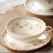 Resim Vintage Çiçek Desenli Bone China Kahve Fincanı ve Tabağı Seti, Ev veya Kafe Kullanımı İçin Mükemmel Doğum Günü Hediyesi 